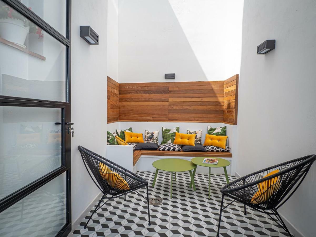 Marbella Old Town : Luxury Townhouse Villa Exterior photo